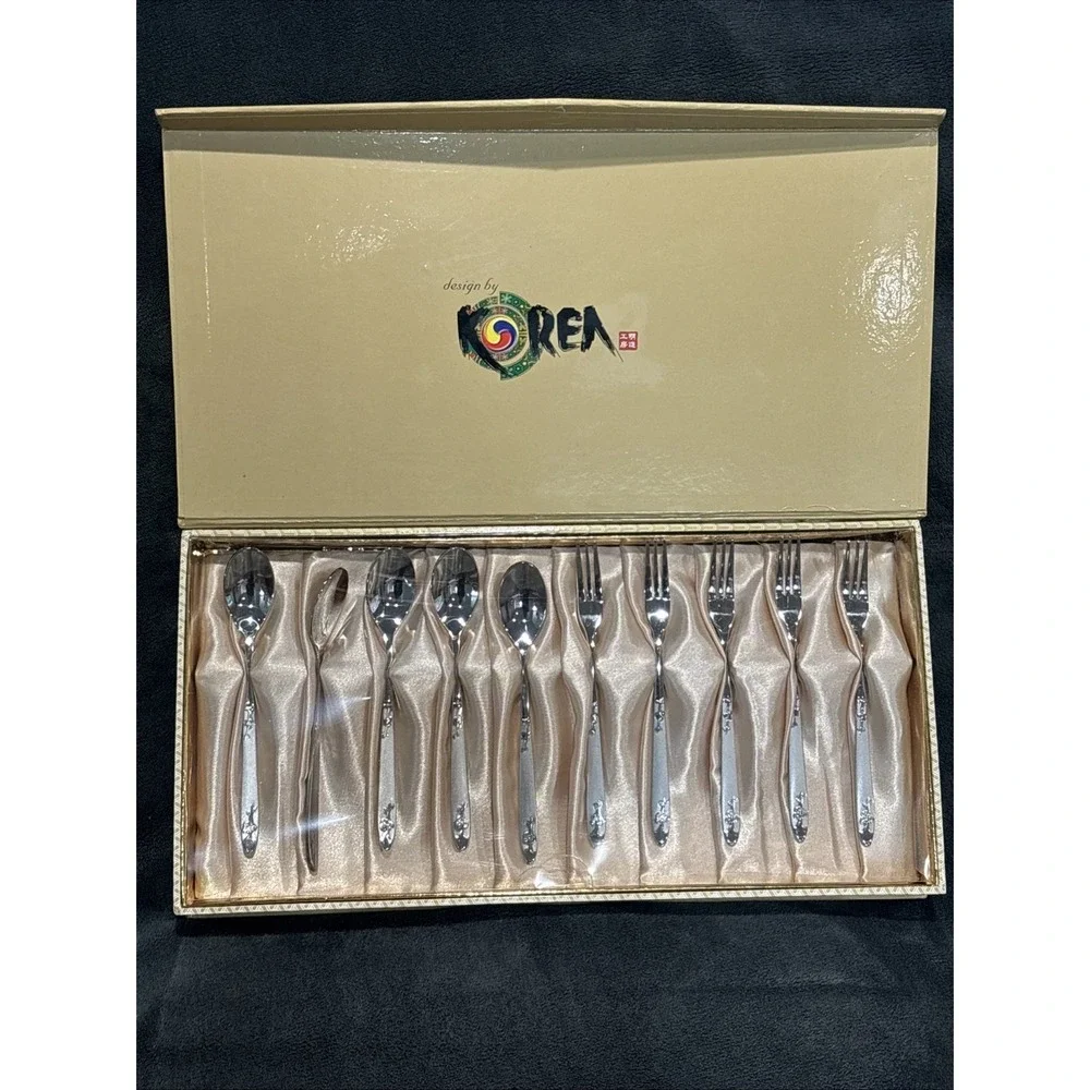 Korean-style stainless steel cutlery, including 5 spoons and 5 forks In Gift Box